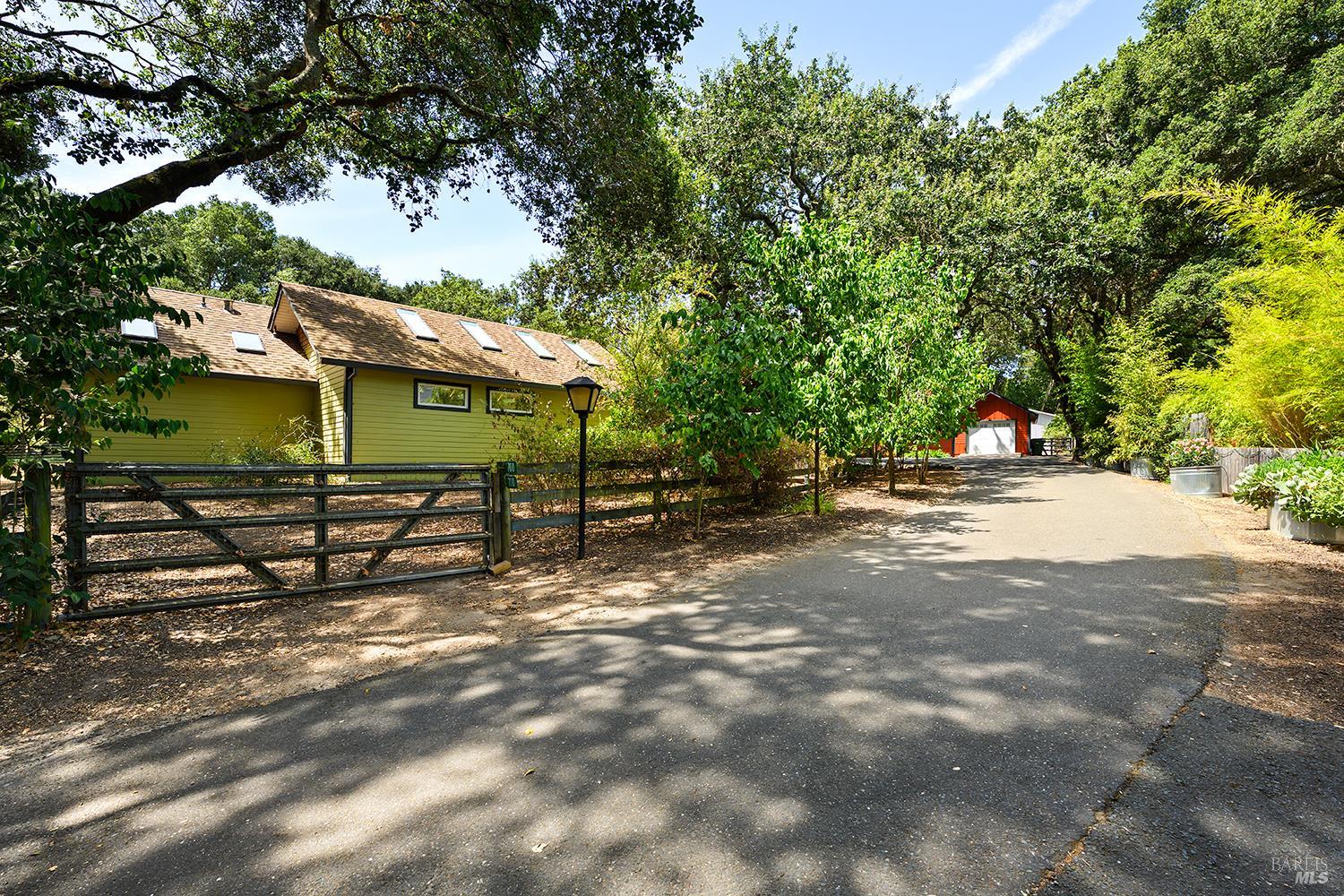 700 Ellis Court Sebastopol CA 95472