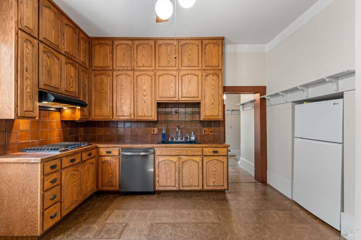 1201 Edwards Street St. Helena CA 94574