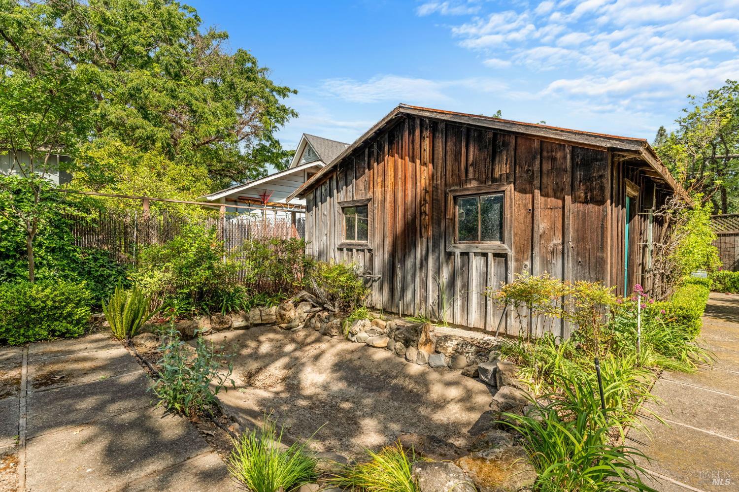 1201 Edwards Street St. Helena CA 94574