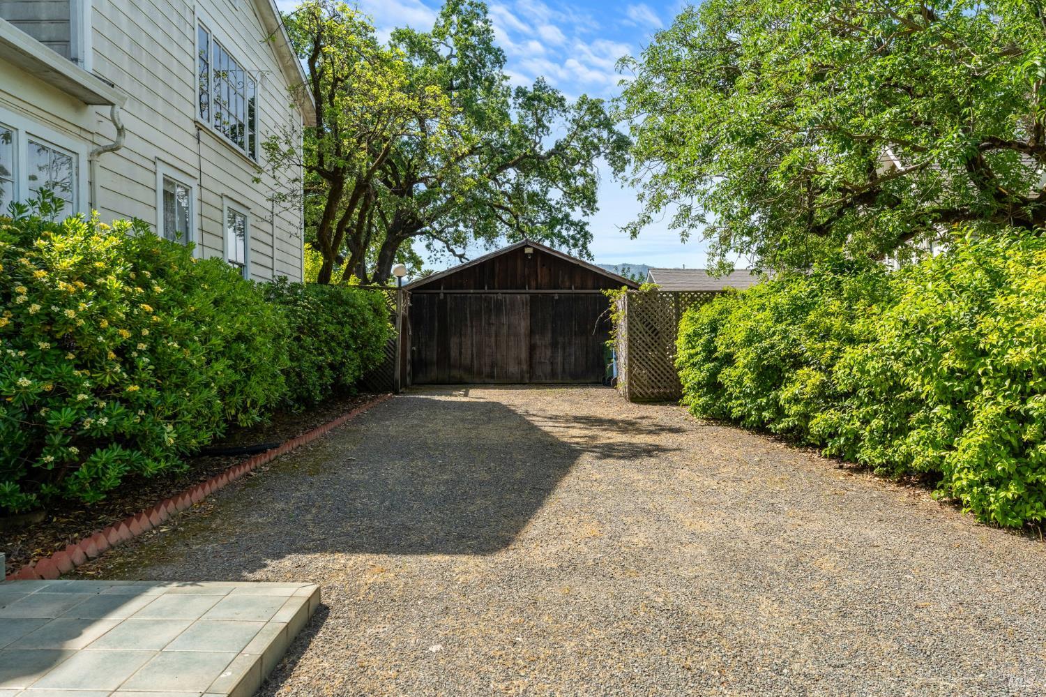 1201 Edwards Street St. Helena CA 94574