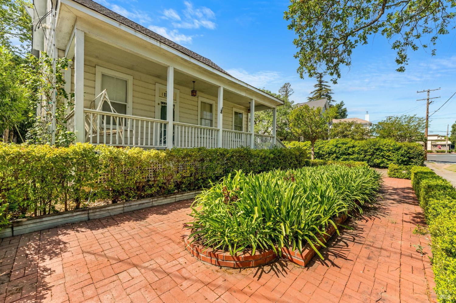 1201 Edwards Street St. Helena CA 94574