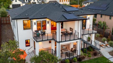 3735 Lakebriar Place Santa Rosa CA 95403