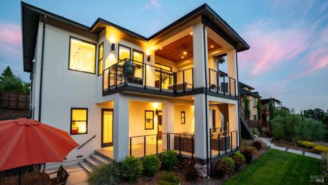 3735 Lakebriar Place Santa Rosa CA 95403