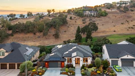 3735 Lakebriar Place Santa Rosa CA 95403