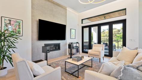 3735 Lakebriar Place Santa Rosa CA 95403