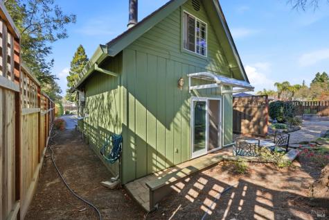 180 Barrio Way Windsor CA 95492