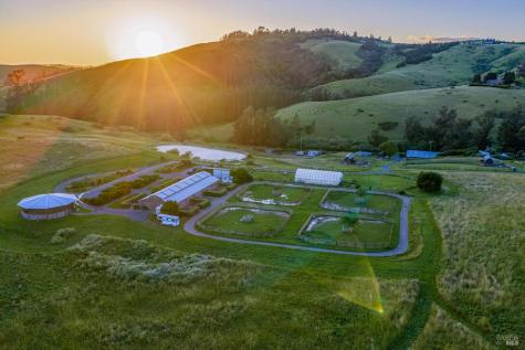 4707 Bloomfield Road Petaluma CA 94952