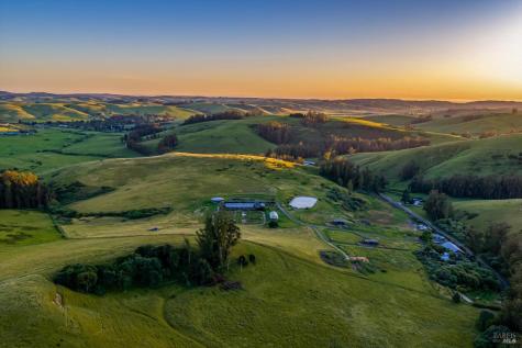 4707 Bloomfield Road Petaluma CA 94952