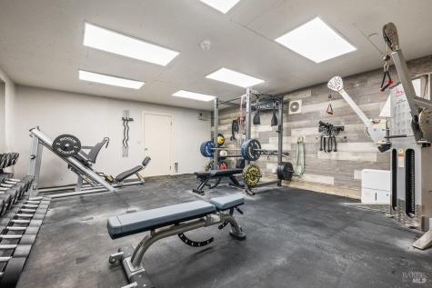 913 Turnberry Court Windsor CA 95492
