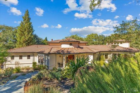 913 Turnberry Court Windsor CA 95492