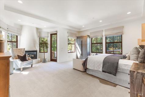 913 Turnberry Court Windsor CA 95492