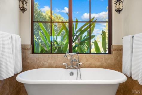 913 Turnberry Court Windsor CA 95492