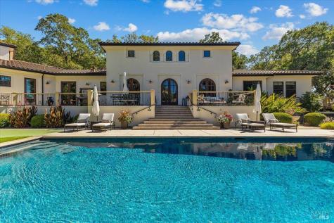 913 Turnberry Court Windsor CA 95492