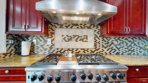 1826 Adobe Creek Drive Petaluma CA 94954