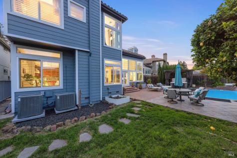 1826 Adobe Creek Drive Petaluma CA 94954