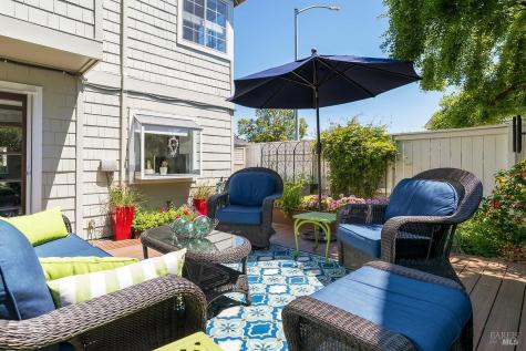 186 Ignacio Valley Circle Novato CA 94949
