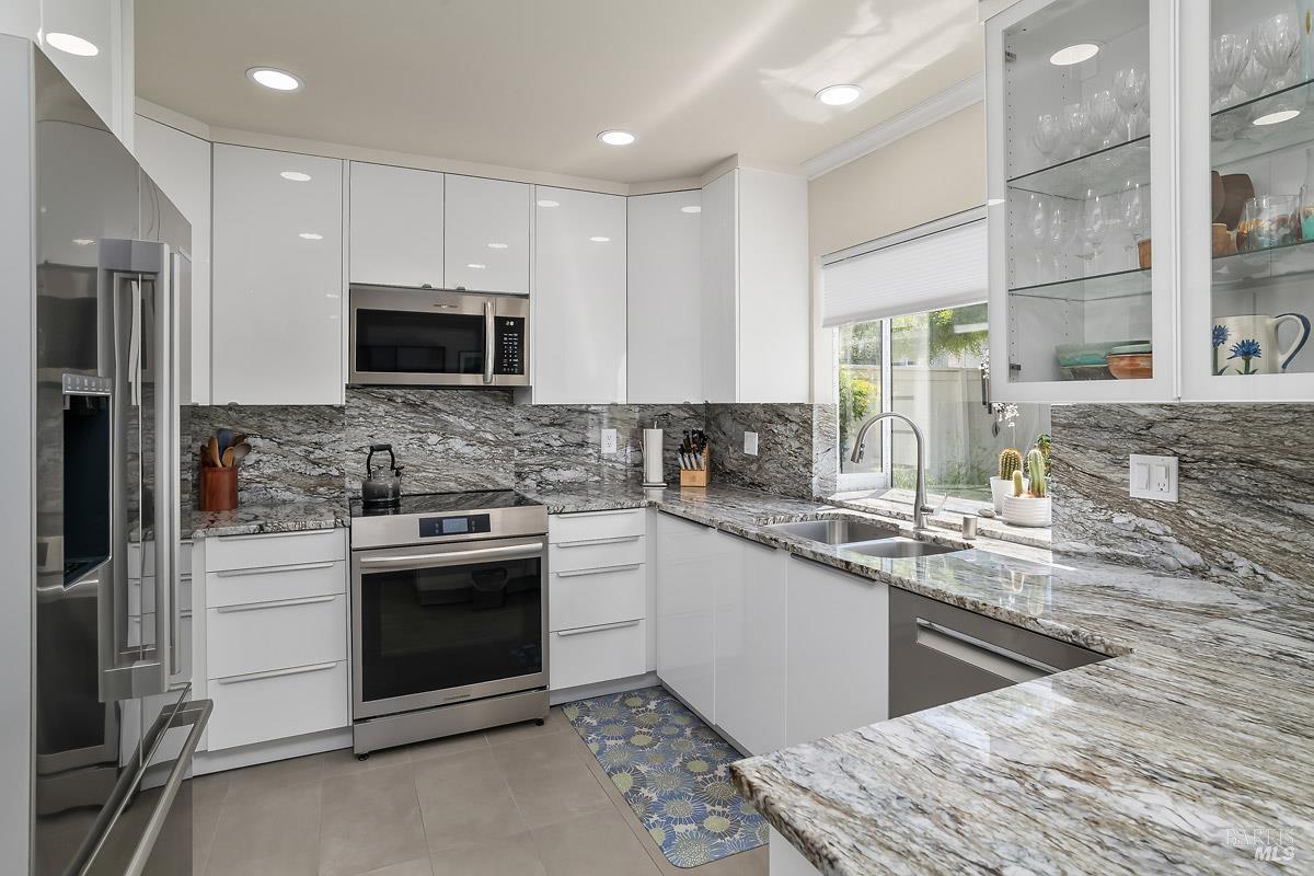 186 Ignacio Valley Circle Novato CA 94949