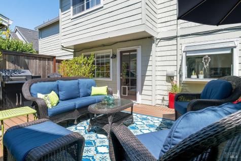 186 Ignacio Valley Circle Novato CA 94949