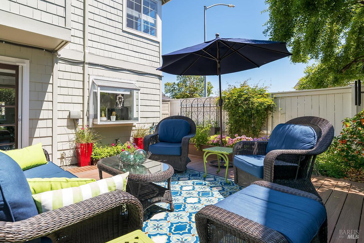 186 Ignacio Valley Circle Novato CA 94949