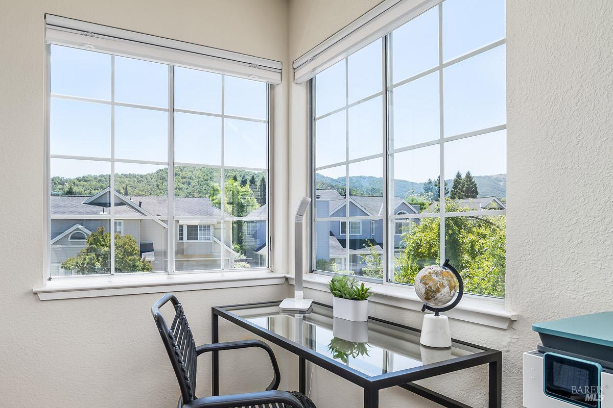 186 Ignacio Valley Circle Novato CA 94949