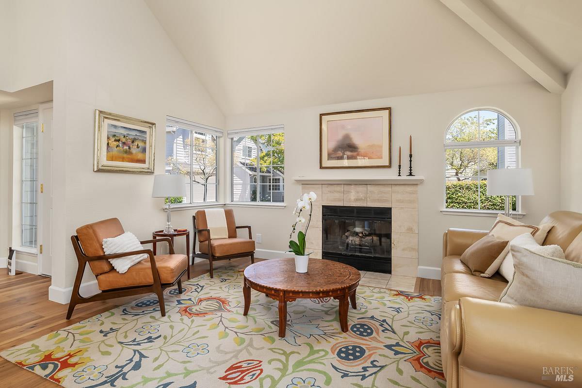 186 Ignacio Valley Circle Novato CA 94949
