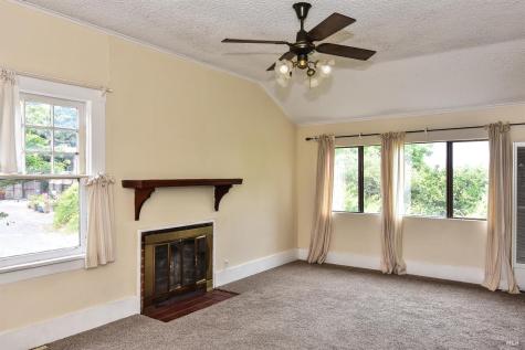 704 Bloomfield Road Sebastopol CA 95472