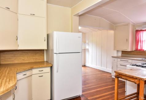 704 Bloomfield Road Sebastopol CA 95472