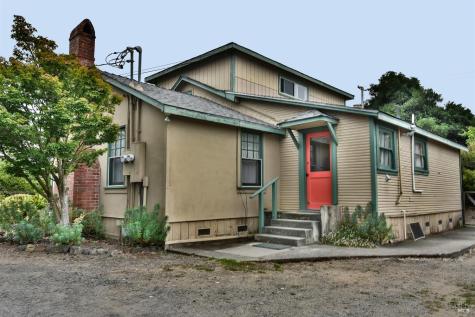 704 Bloomfield Road Sebastopol CA 95472