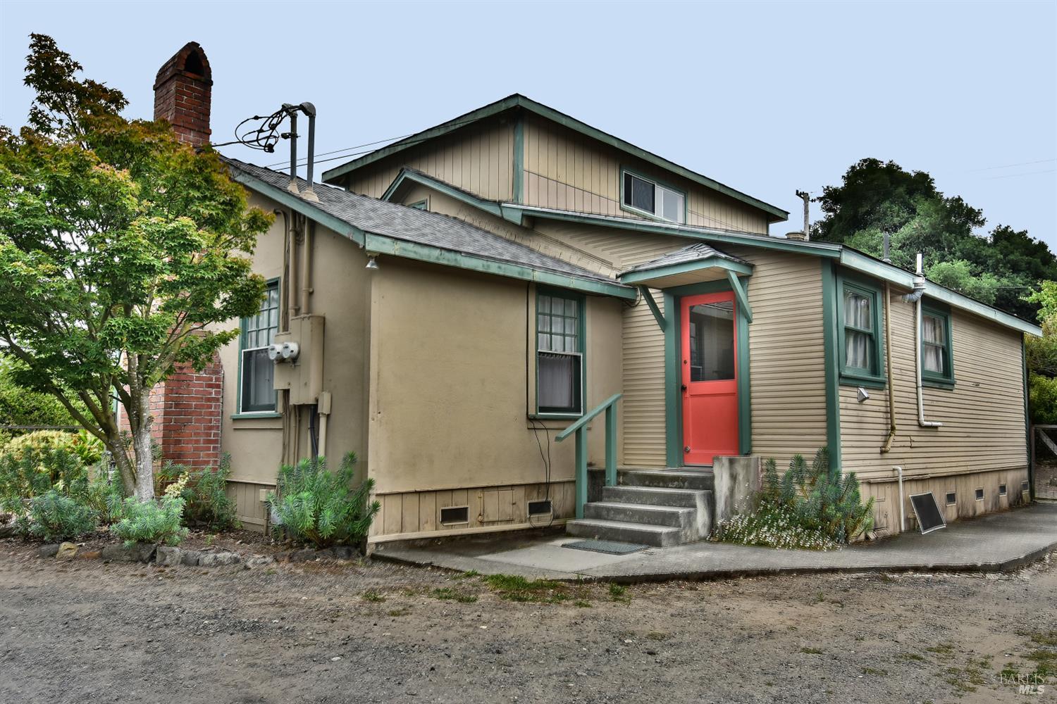 704 Bloomfield Road Sebastopol CA 95472