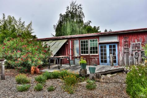 704 Bloomfield Road Sebastopol CA 95472