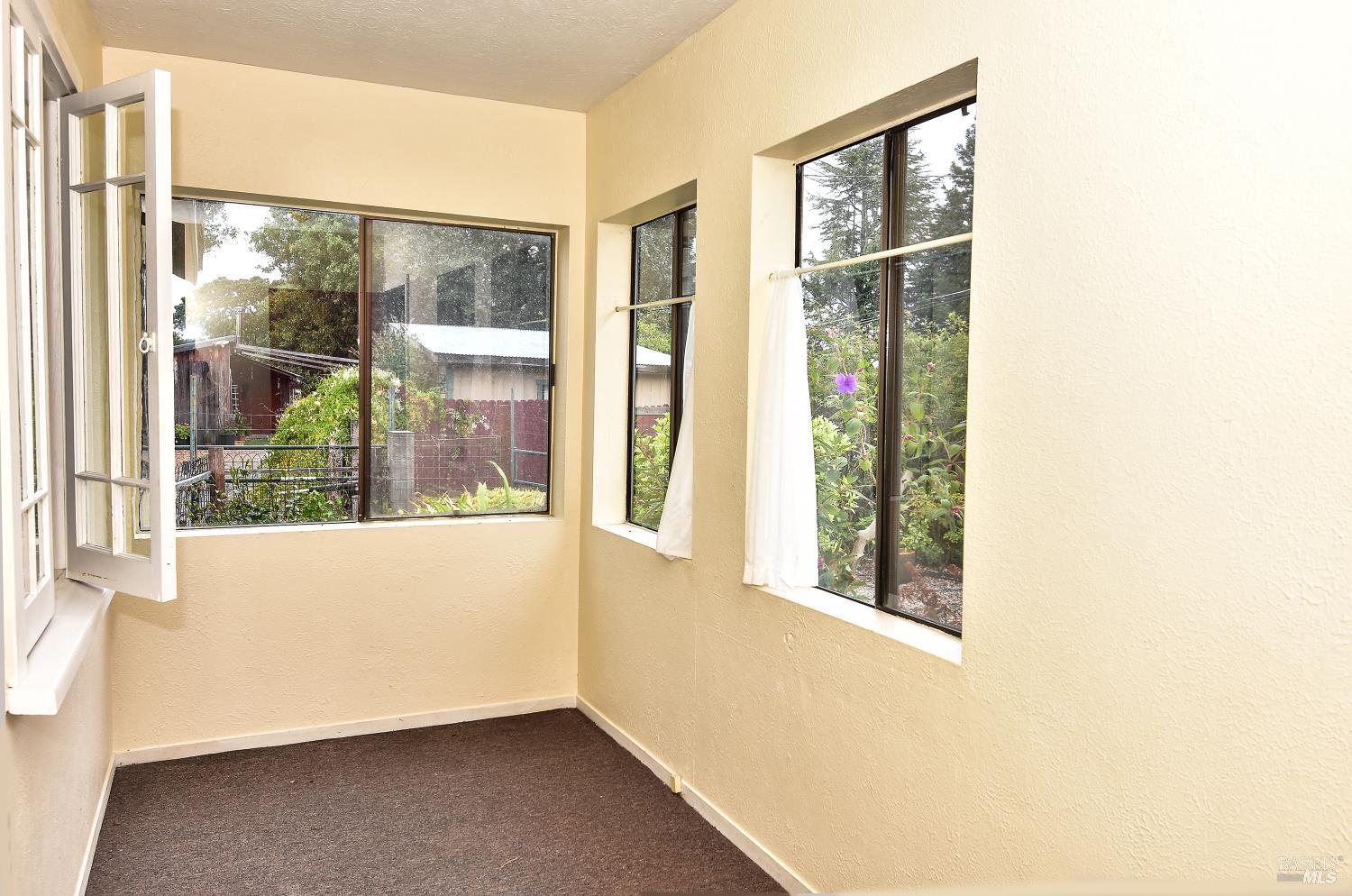 704 Bloomfield Road Sebastopol CA 95472