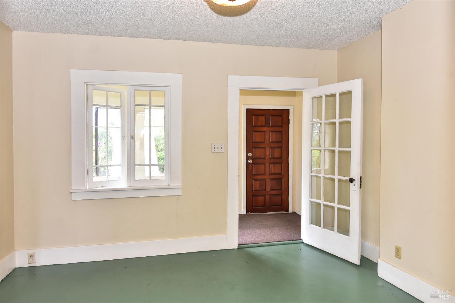 704 Bloomfield Road Sebastopol CA 95472