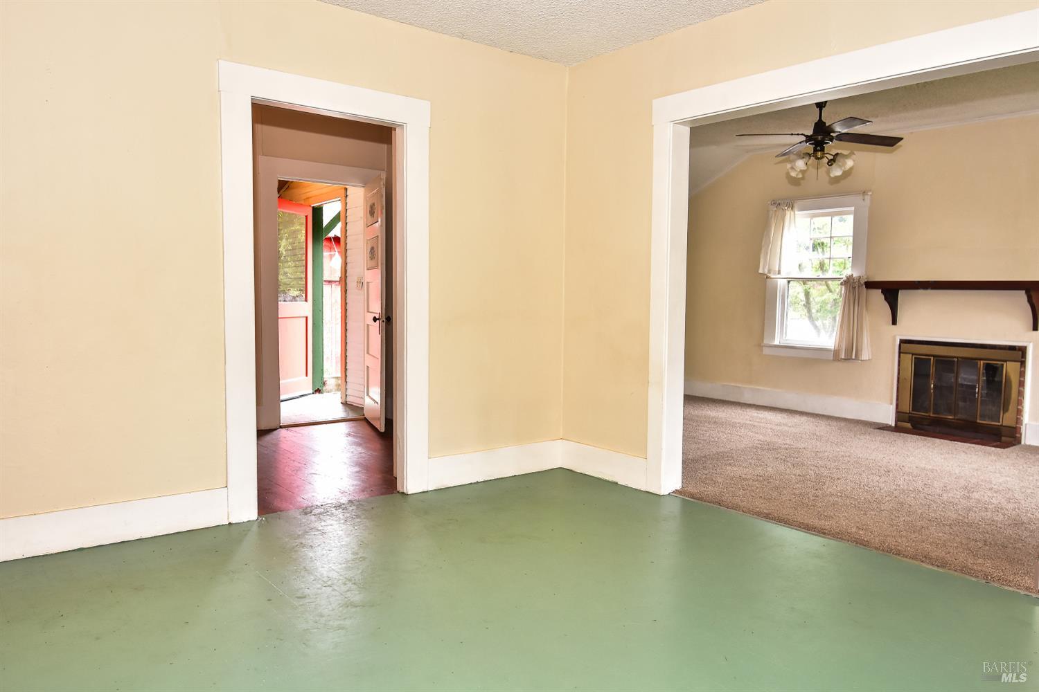 704 Bloomfield Road Sebastopol CA 95472