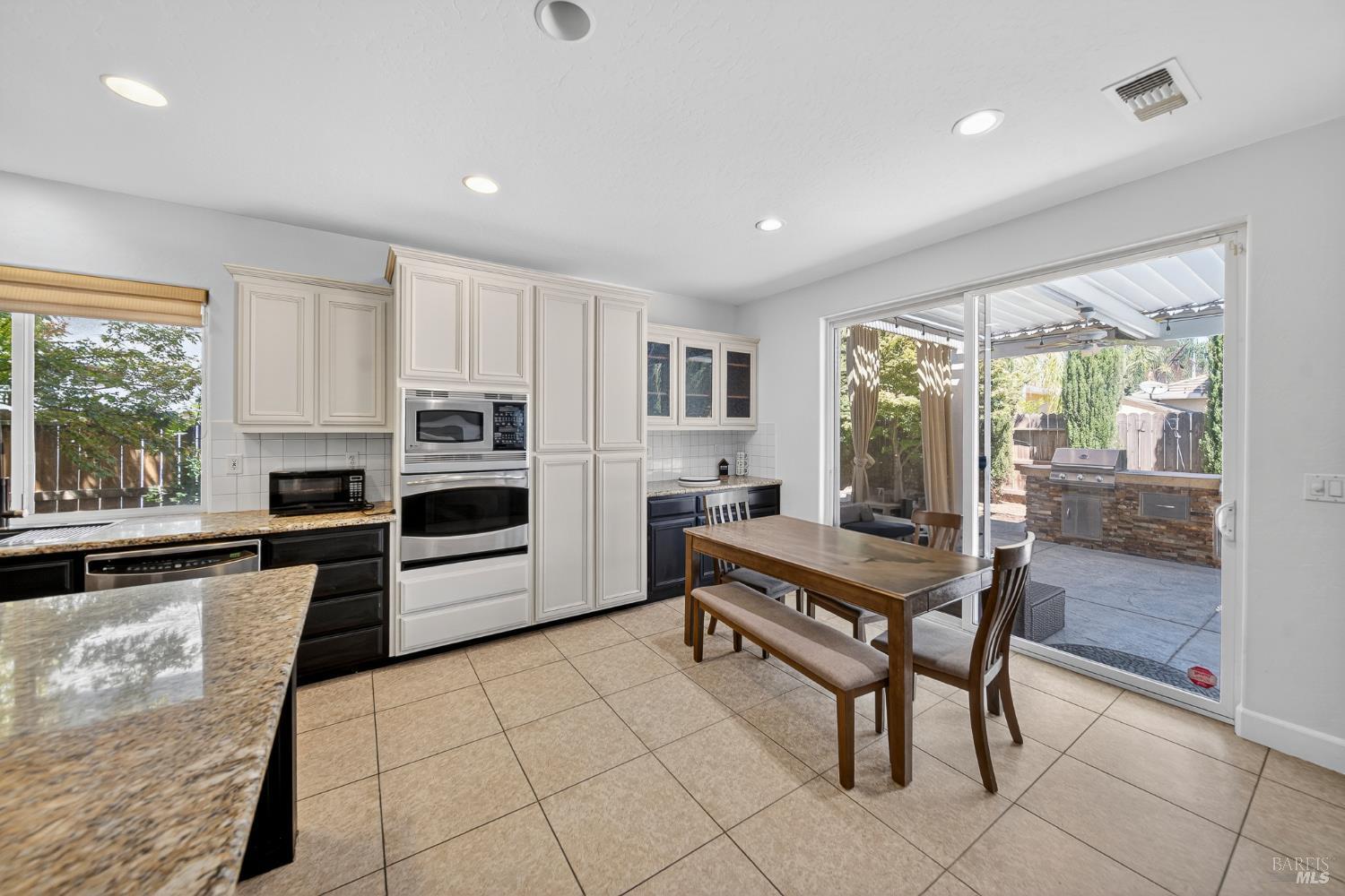 3034 W Clinton Court Visalia CA 93291