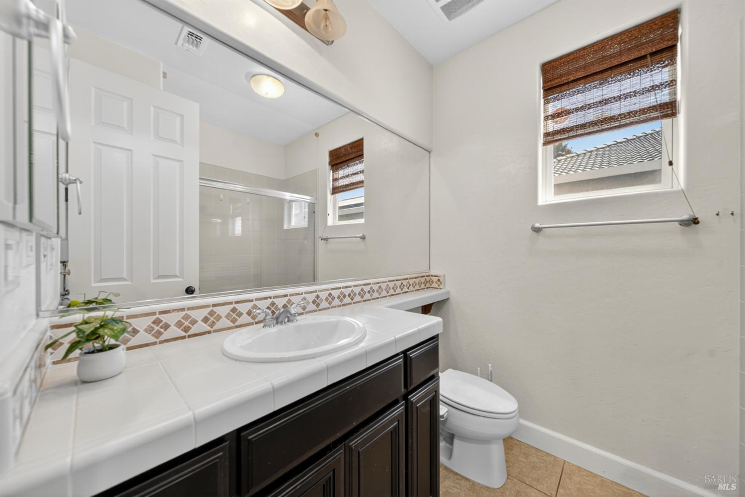 3034 W Clinton Court Visalia CA 93291