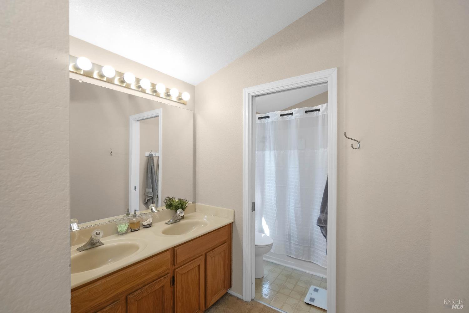 945 Bauman Court Suisun City CA 94585