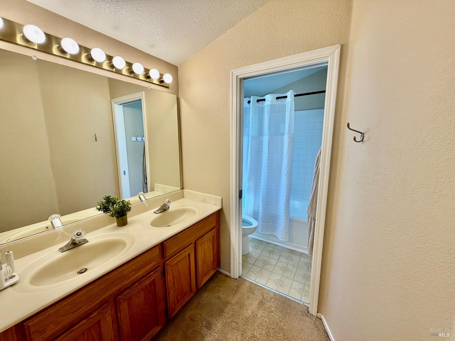 945 Bauman Court Suisun City CA 94585