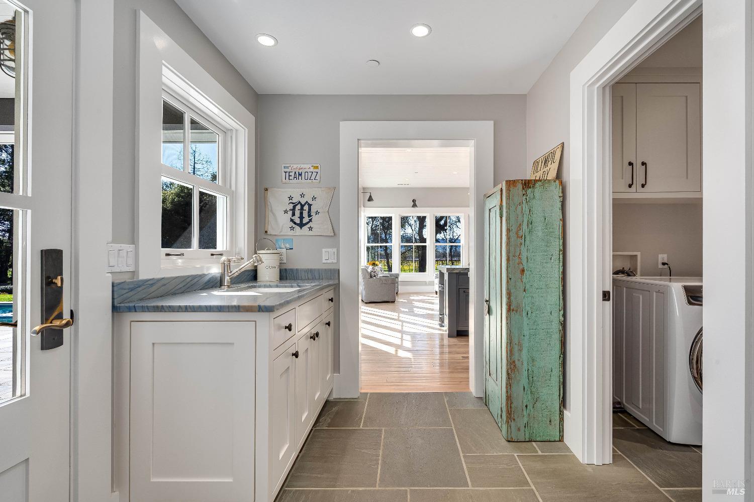 5310 Silverado Trail Napa CA 94558