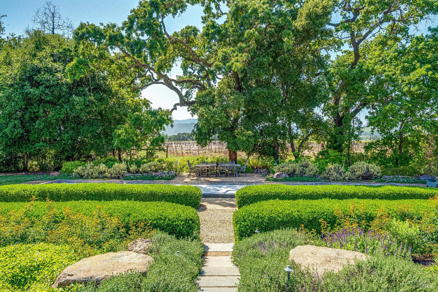 5310 Silverado Trail Napa CA 94558