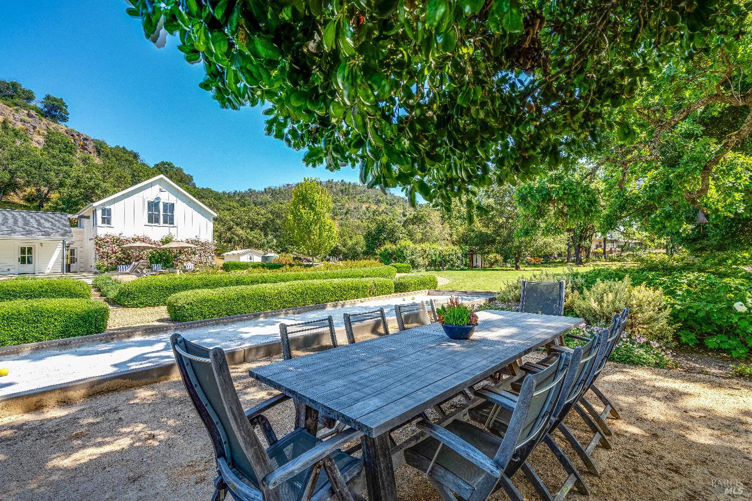 5310 Silverado Trail Napa CA 94558