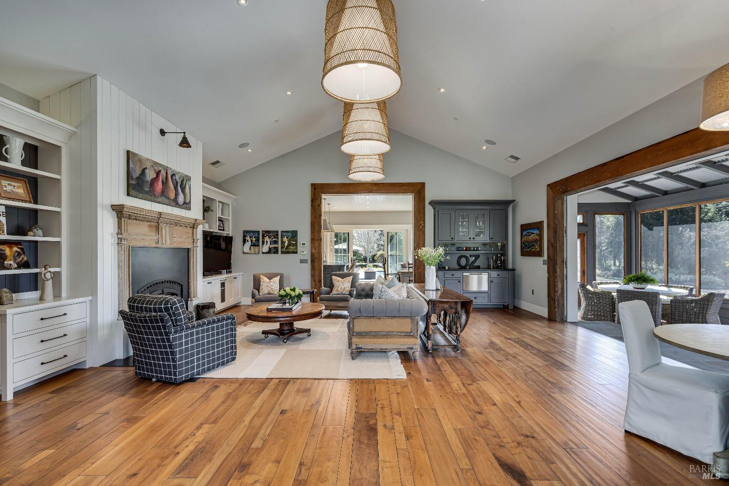 5310 Silverado Trail Napa CA 94558