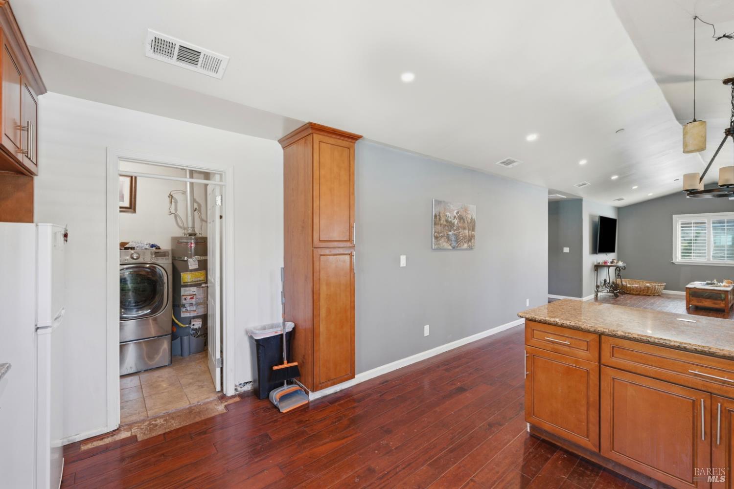 2707 Bonifacio Street Concord CA 94519