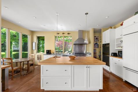 6003-6017 Red Winery Road Healdsburg CA 95441