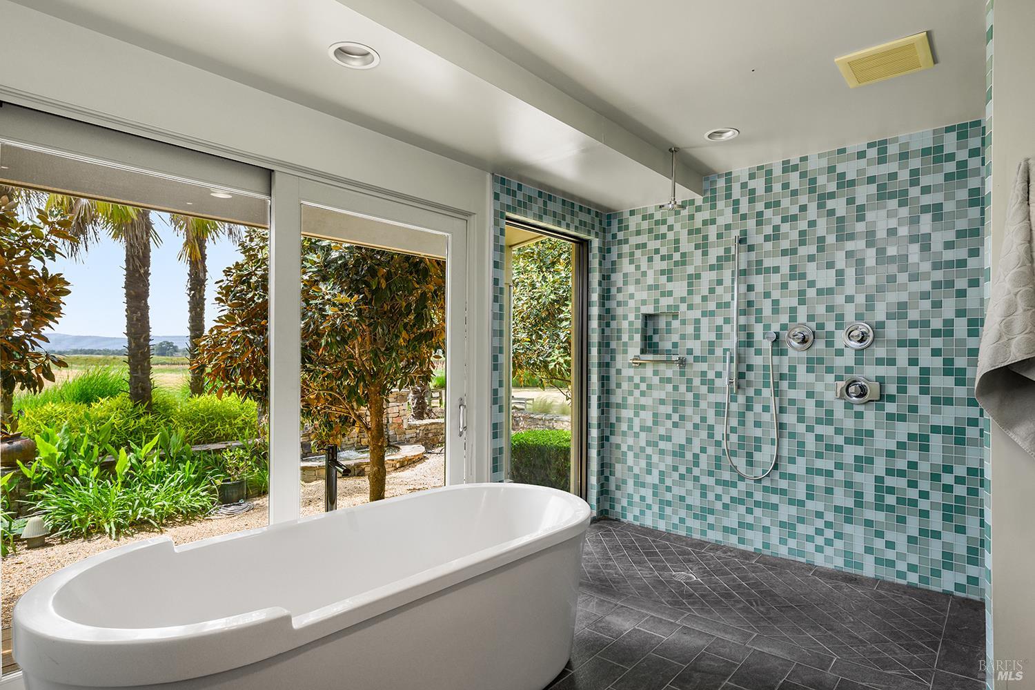 6003-6017 Red Winery Road Healdsburg CA 95441