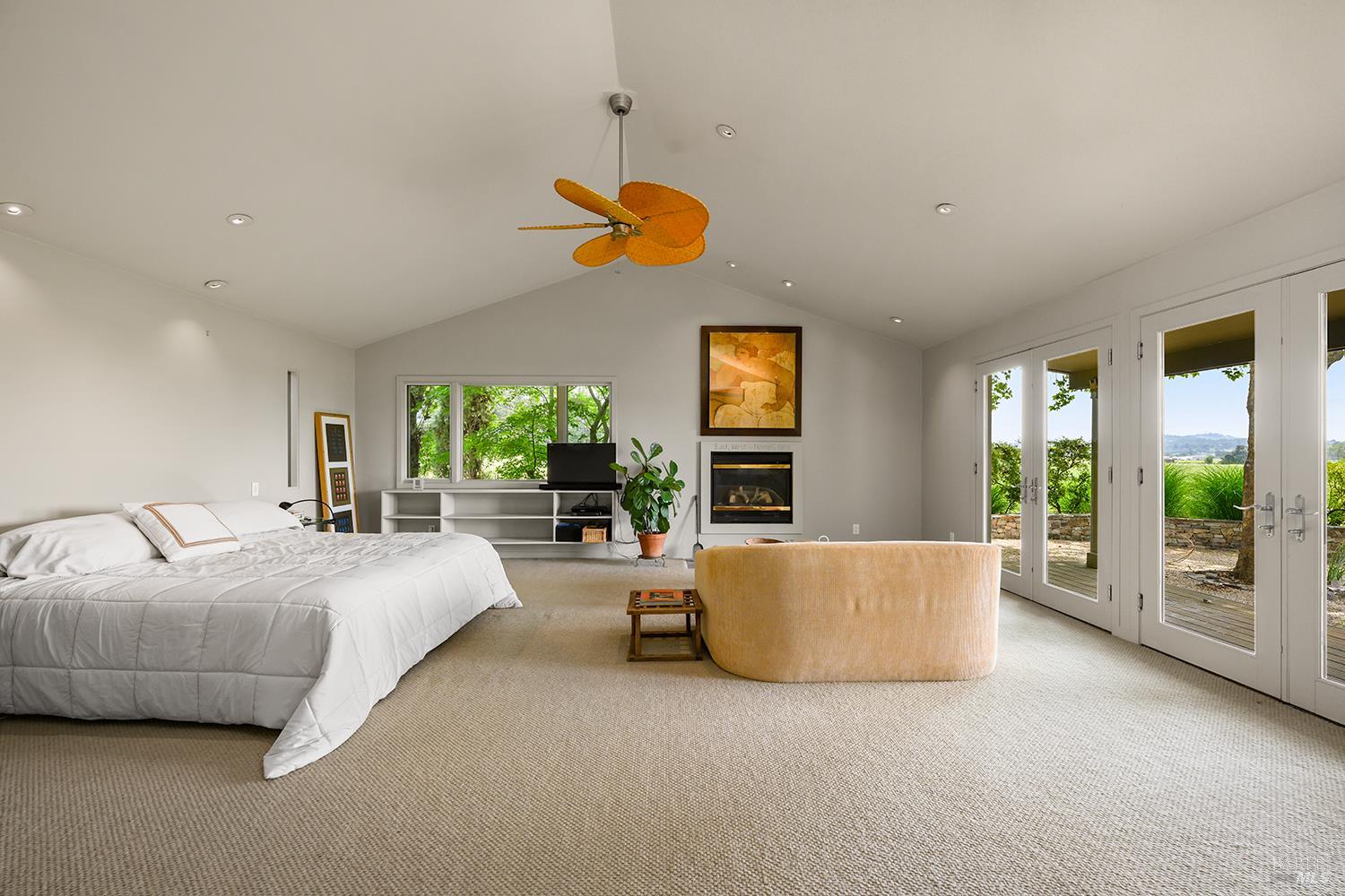 6003-6017 Red Winery Road Healdsburg CA 95441