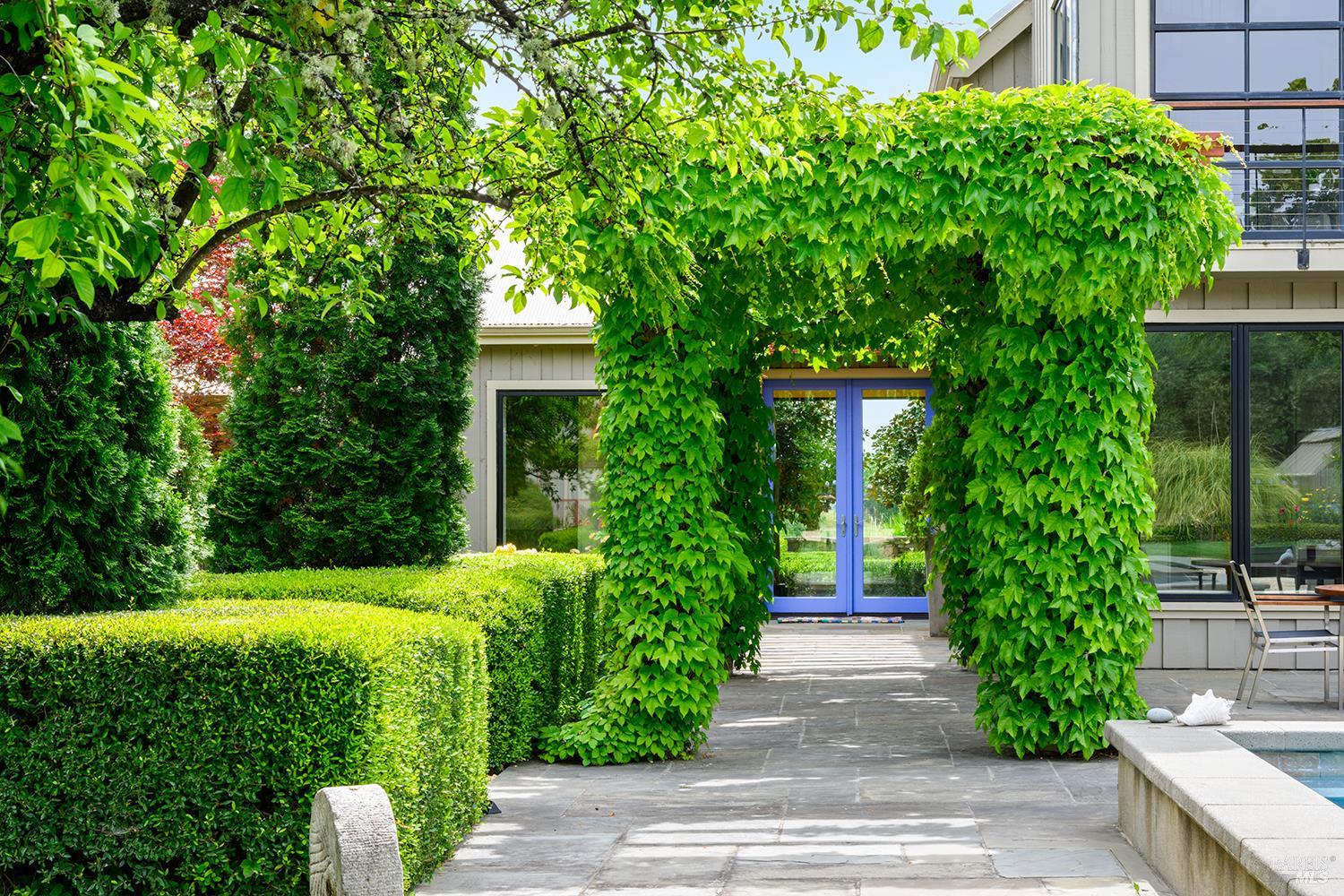 6003-6017 Red Winery Road Healdsburg CA 95441
