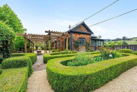 6003-6017 Red Winery Road Healdsburg CA 95441