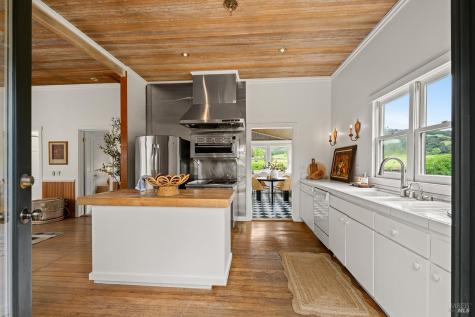 6003-6017 Red Winery Road Healdsburg CA 95441