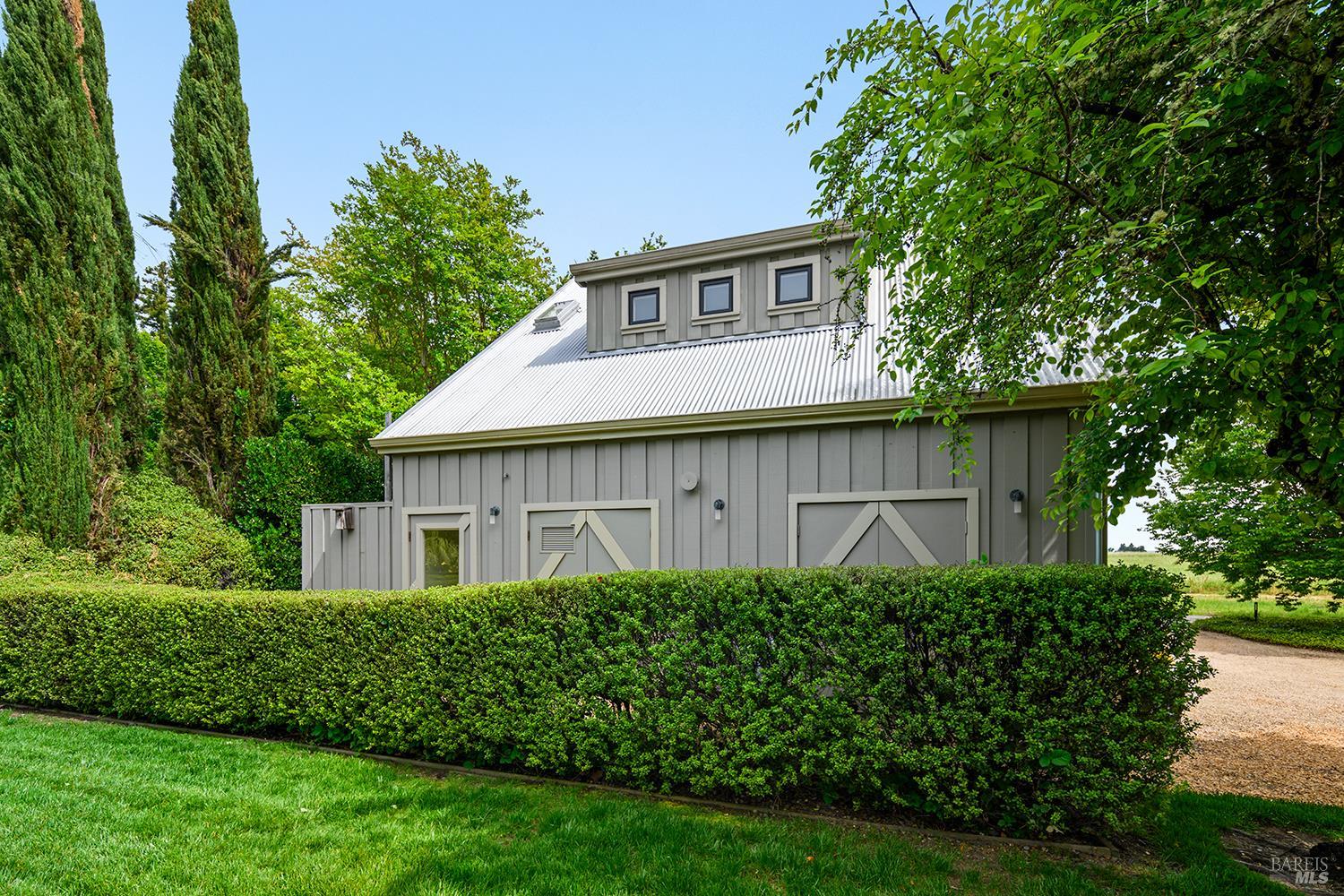 6003-6017 Red Winery Road Healdsburg CA 95441