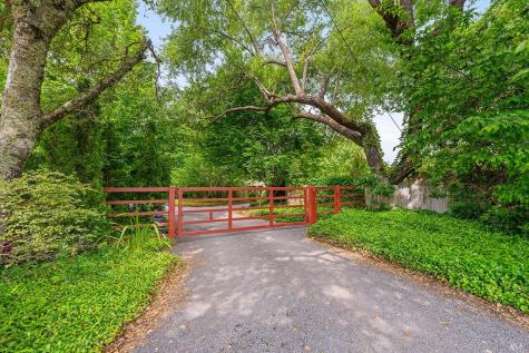 6003-6017 Red Winery Road Healdsburg CA 95441